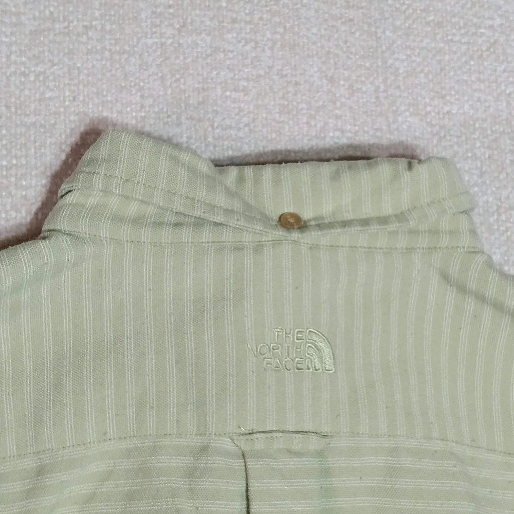 The North Face Tekware Mens L Green Pinstripe Button Down Shirt Long Sleeve Hike